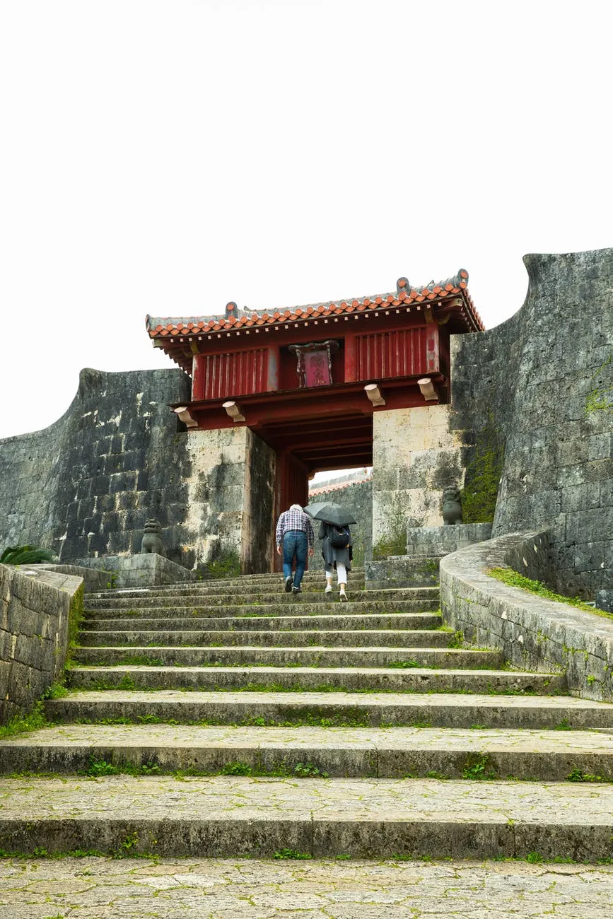 日本沖繩世界(玉泉洞、王國村)旅遊體驗與門票資訊